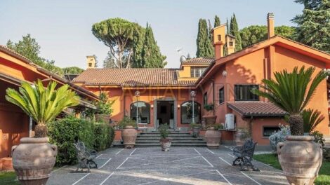 Villa-Colle-Luna-Monte-Porzio-Catone-Roma-1